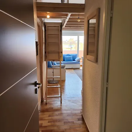 Appartement Vue Mer Piscine Et Plage A Pied Ambassade Du Soleil אגדה